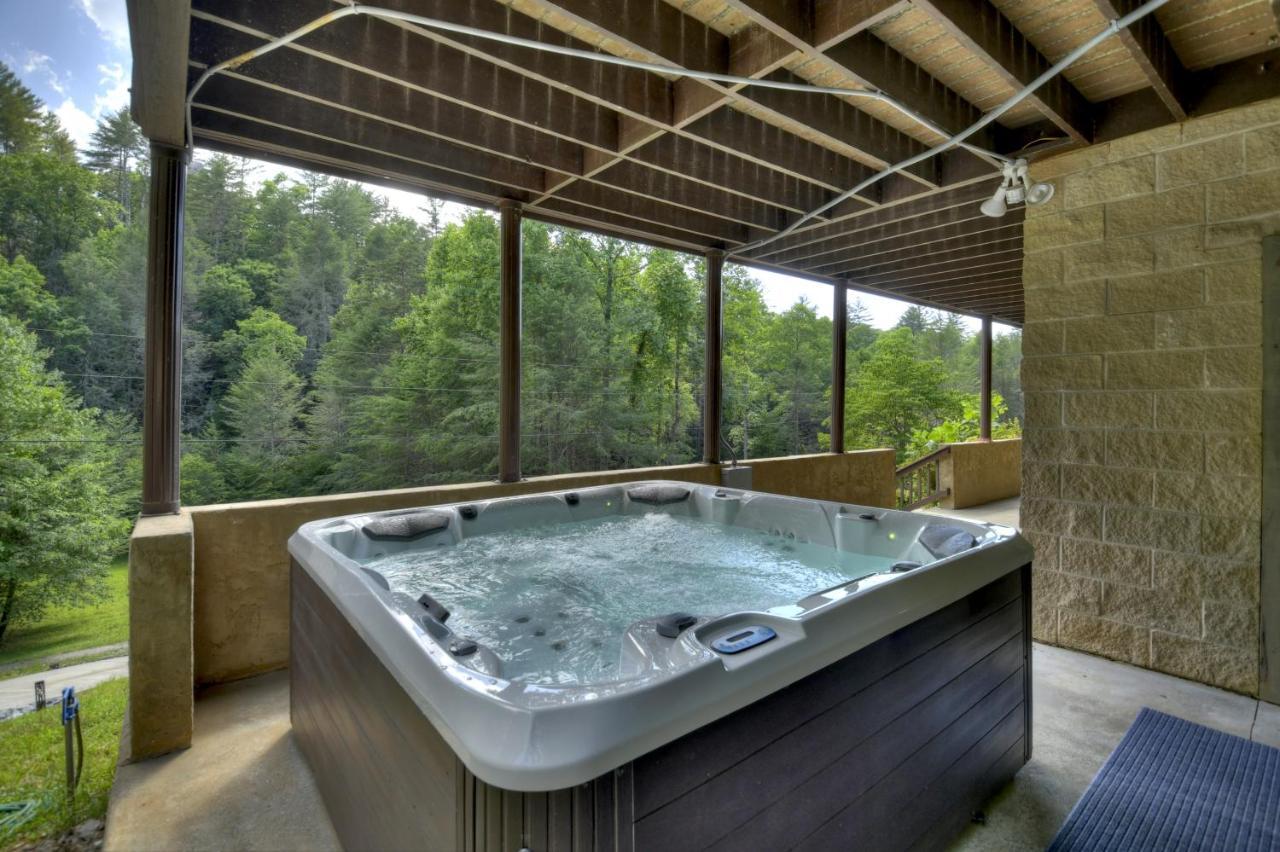 The Chariot - Creek Front With Hottub, Fire Pits, Billiards, Ev Charger - Sandalwood Stays Blue Ridge Εξωτερικό φωτογραφία