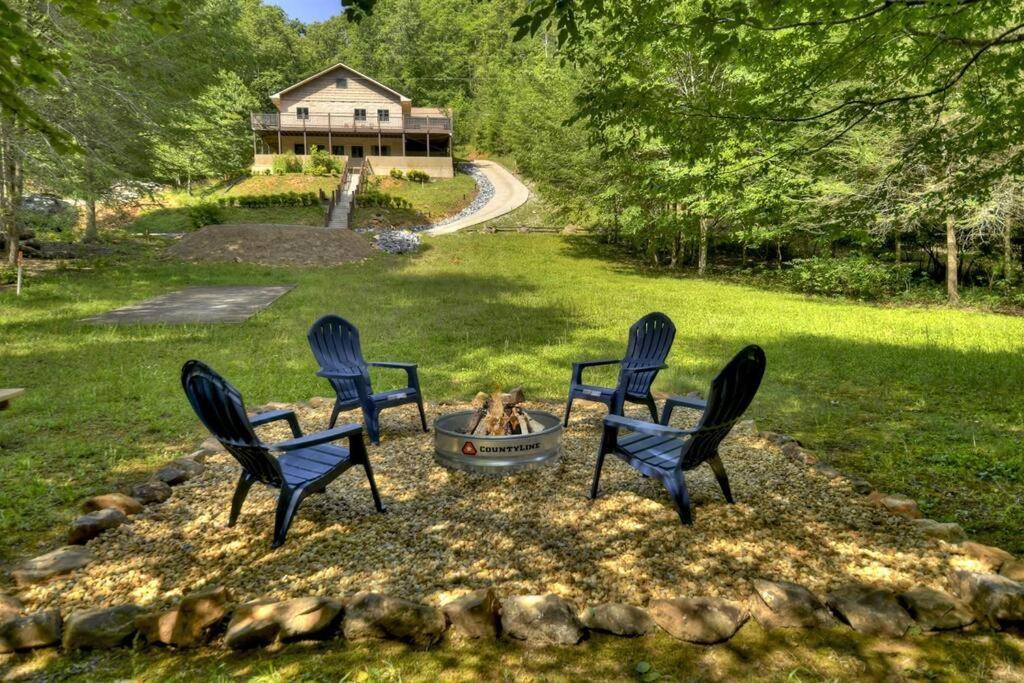 The Chariot - Creek Front With Hottub, Fire Pits, Billiards, Ev Charger - Sandalwood Stays Blue Ridge Εξωτερικό φωτογραφία